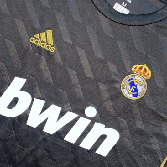 Real Madrid 2011/12 Away Retro
